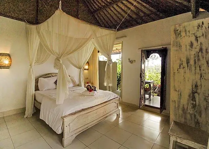Cozy Superior With Pool Near Palace Ubud (Bali)