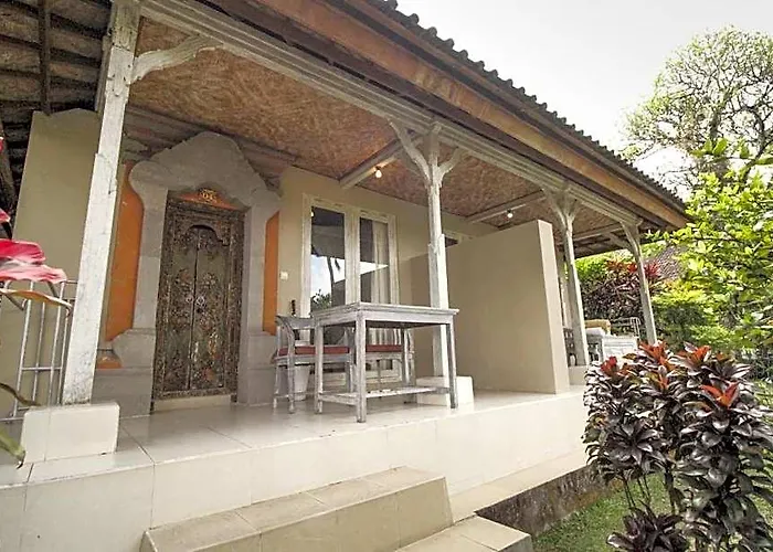 Residence Cozy Superior With Pool Near Palace